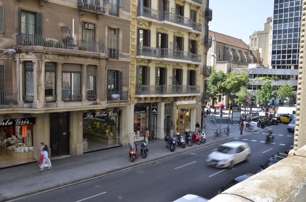 Apartamento Way to BCN Casa Rovira Barcelona Exterior foto